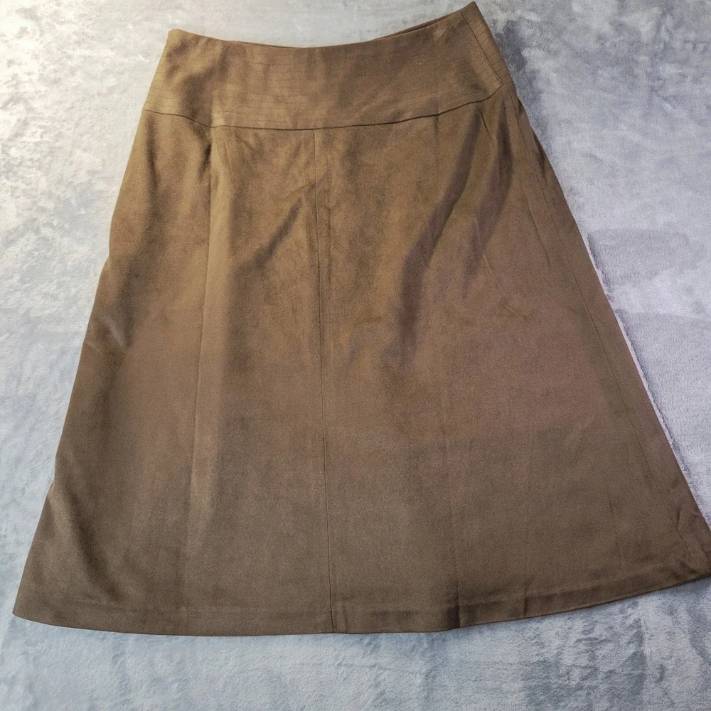 Adrienne Vittadini Brown Faux Suede A-Line‎ Knee Length Skirt Size 6 Lined